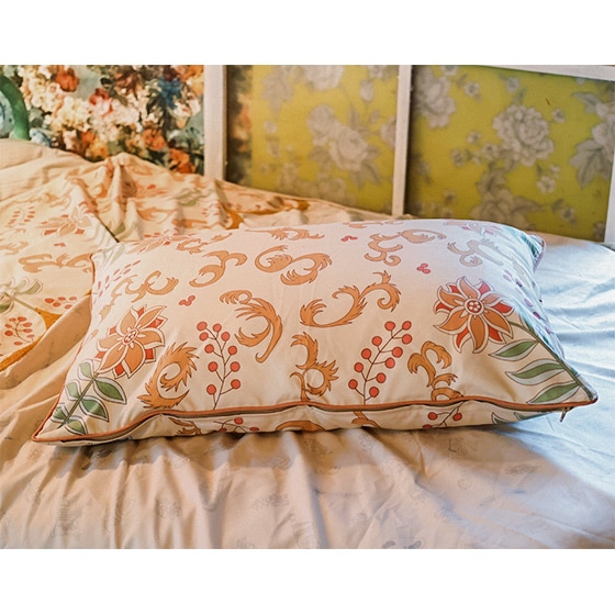 Donguri Closet限定】ハウルの動く城 Howl's Sleeping room 枕 