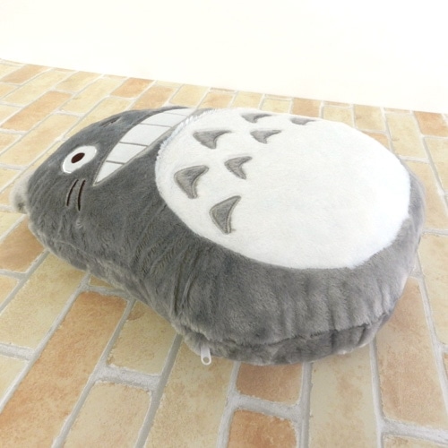 となりのトトロ 大トトロ ダイカットクッション | どんぐり共和国そら