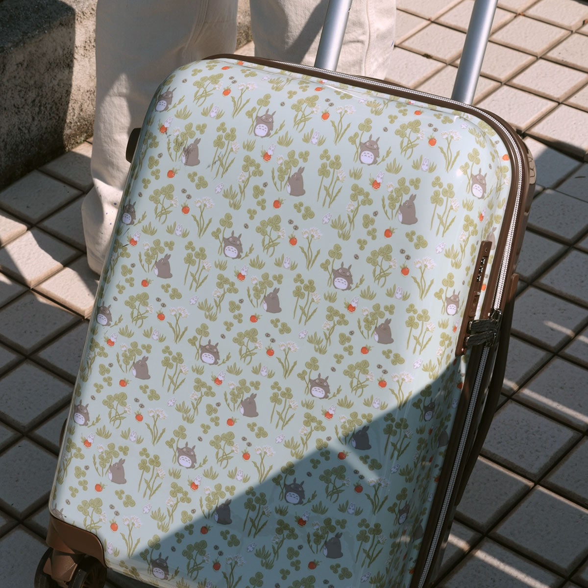 ケース五つと、ポニョ 千と千尋、となりのトトロ ナウシカ ぽんぽこの計5つ 千と千尋の神隠し 窓付きぽち袋 カオナシ（0570） | すすのこ商店