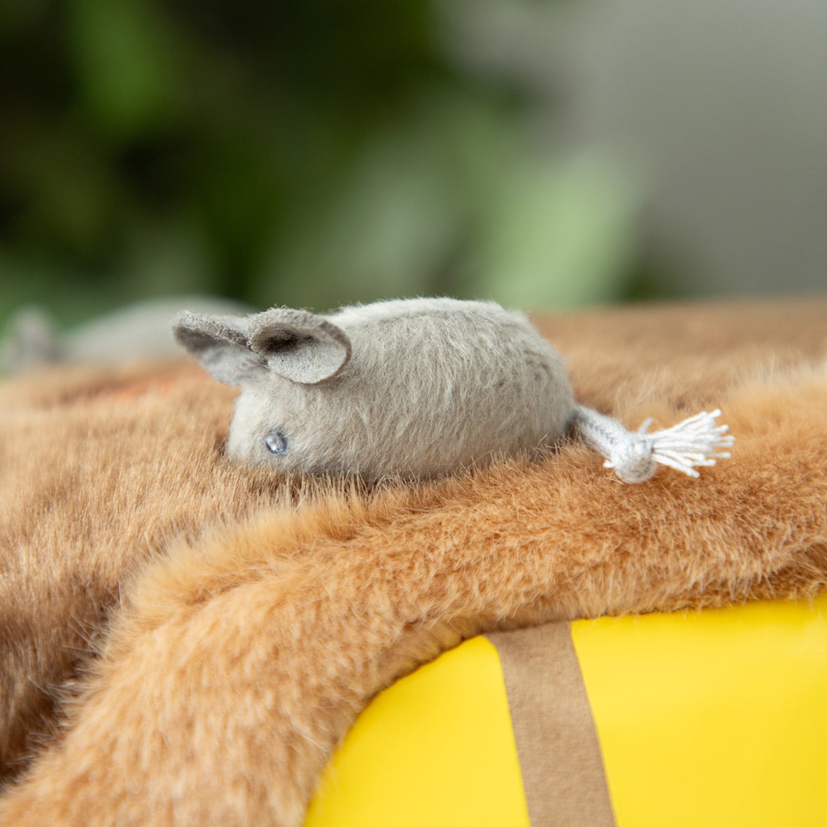 希少 レア となりのトトロ　動くネコバス ネコバス どんどこおどり ぬいぐるみ 新品】トトロ ネコバス どんどこおどり 【動作確認済】 - メルカリ