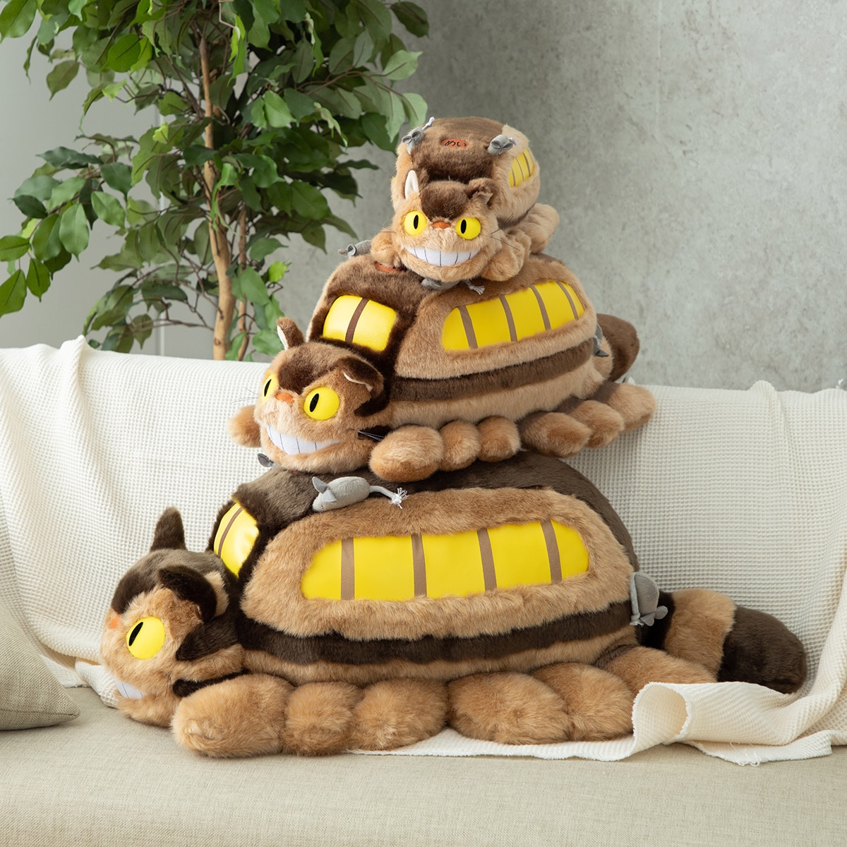 となりのトトロ ぬいぐるみ ネコバス L | どんぐり共和国そらのうえ店