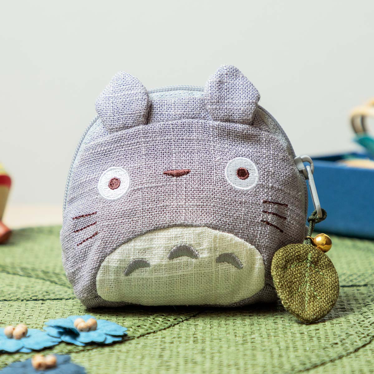 となりのトトロ ミニポーチ 大トトロ | どんぐり共和国そらのうえ店