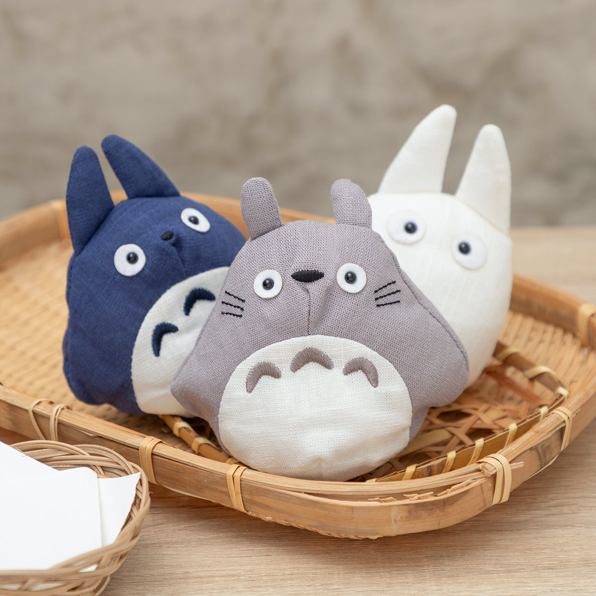 半額】 大きな葉っぱの傘 となりのトトロ置物 二輪挿し メルカリ