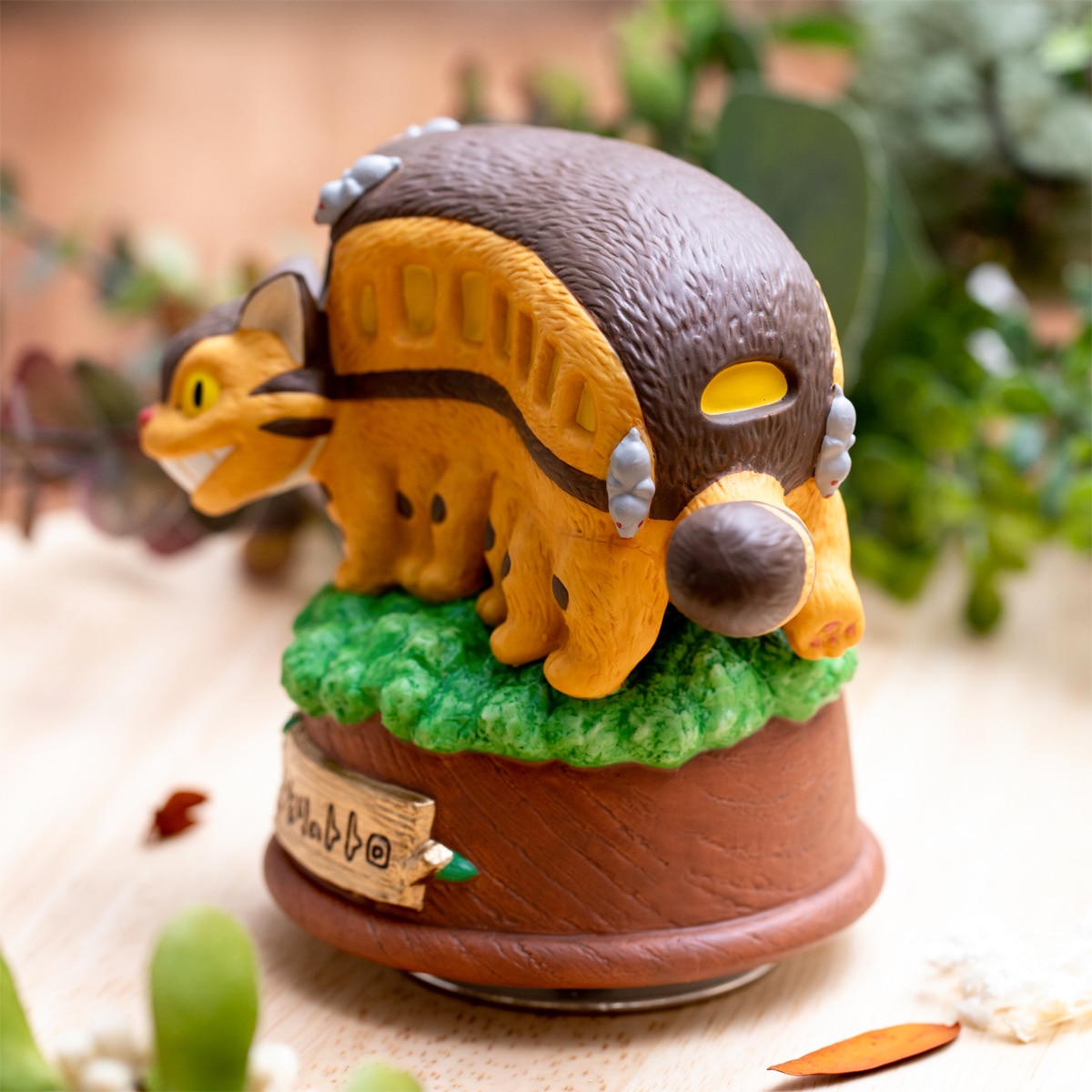 となりのトトロ 磁器オルゴール ネコバス 木の上 | どんぐり共和国そら