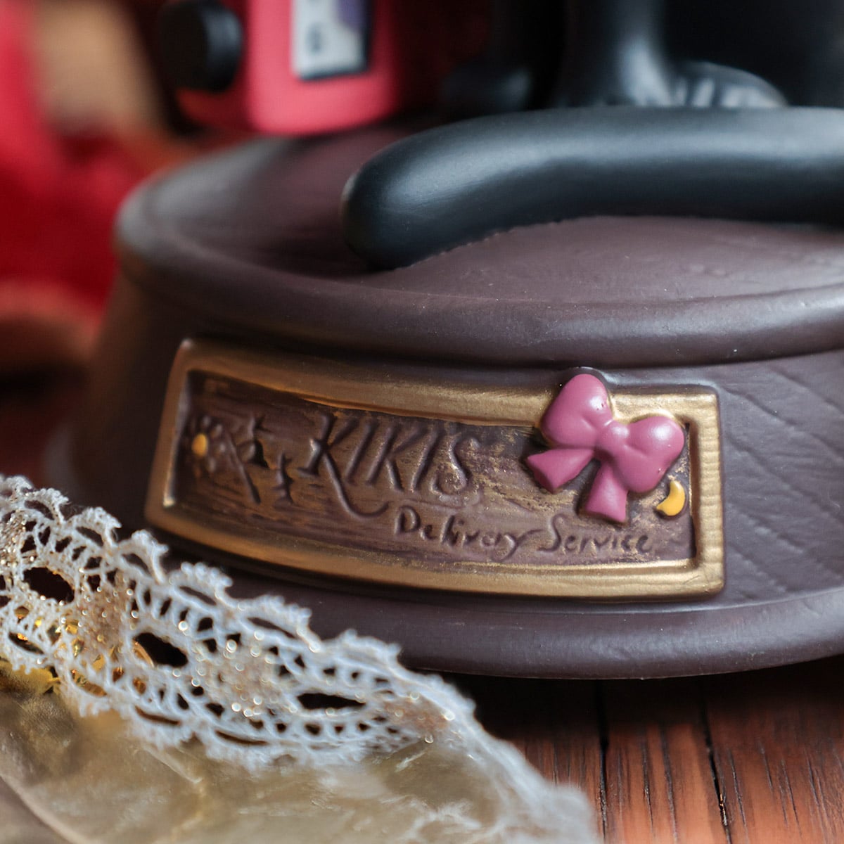 魔女の宅急便 磁器オルゴール ジジとラジオ | どんぐり共和国そらのうえ店