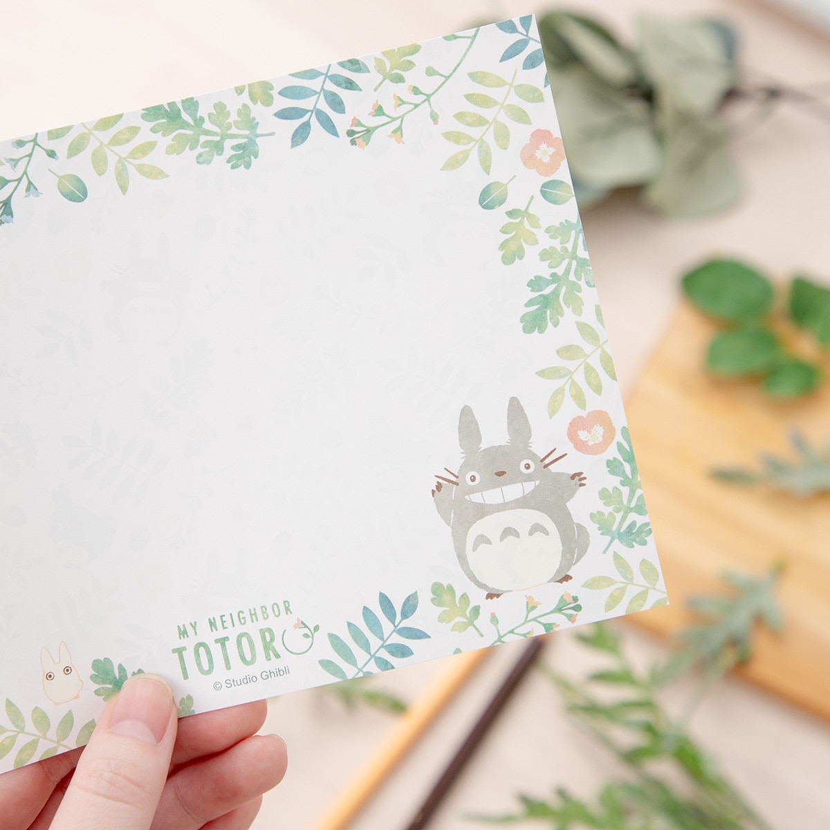となりのトトロ メモパッド カラフルリーフ柄 | どんぐり共和国そらの