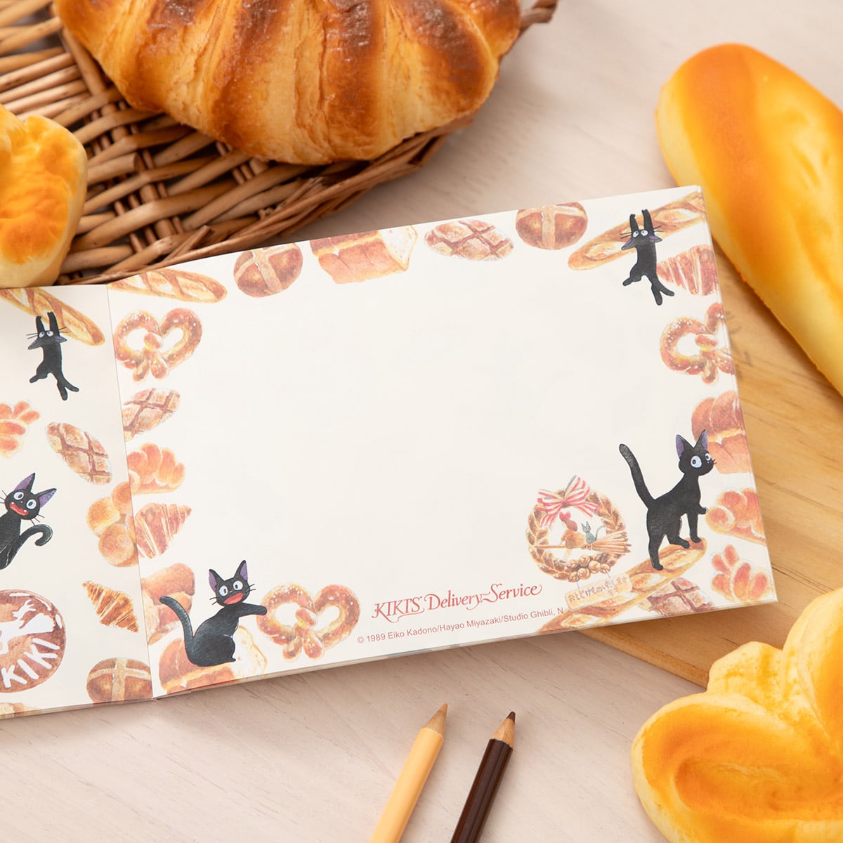 魔女の宅急便 メモパッド パン柄 | どんぐり共和国そらのうえ店