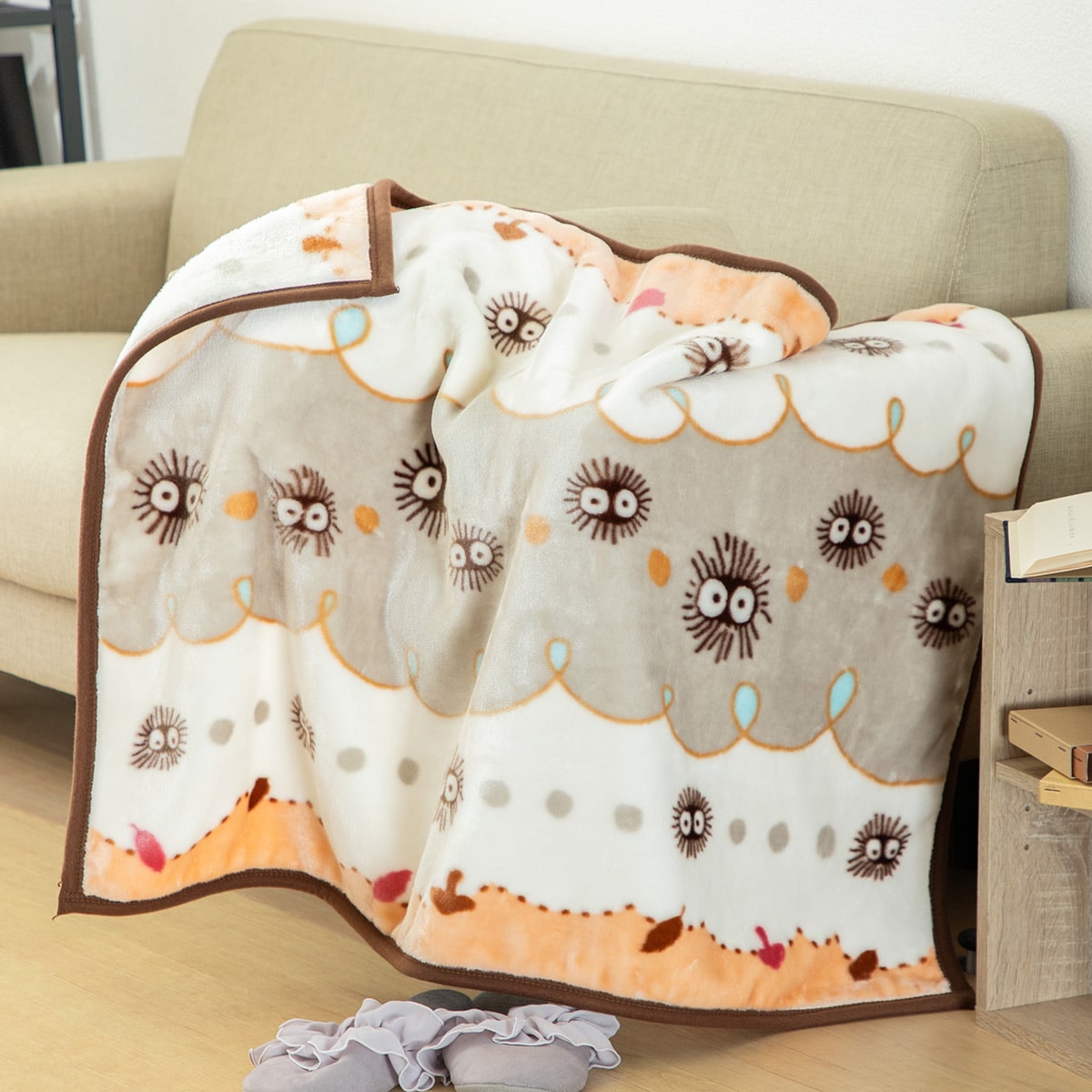 となりのトトロ ひざ掛け「もくもくクロスケ」 | どんぐり共和国そらの