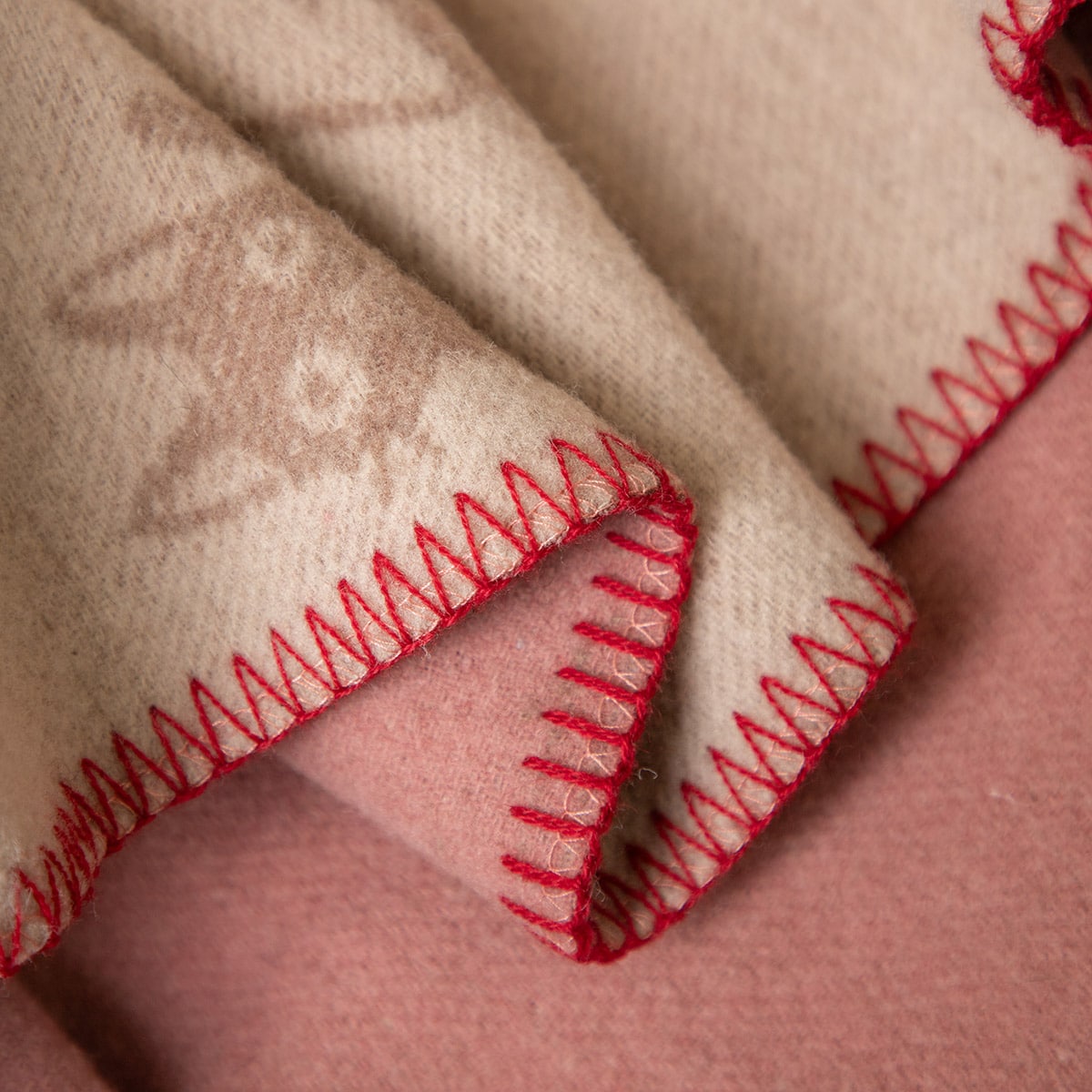 GFRIEND ブランケット 大阪限定 ブランケット(NP24D007)｜阪急百貨店公式通販サイト｜阪急百貨店