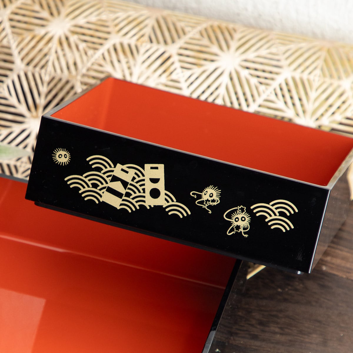 千と千尋の神隠し カオナシ 塗2段重箱 NLW15 | どんぐり共和国そらのうえ店