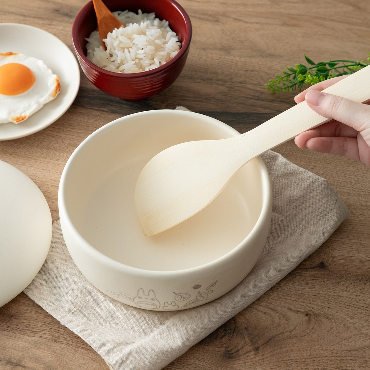 Skater となりのトトロ おひつ 2合サイズ 食器 陶器 萬古焼 耐熱 Skater となりのトトロ おひつ 2合サイズ 食器 陶器 萬古焼 耐熱