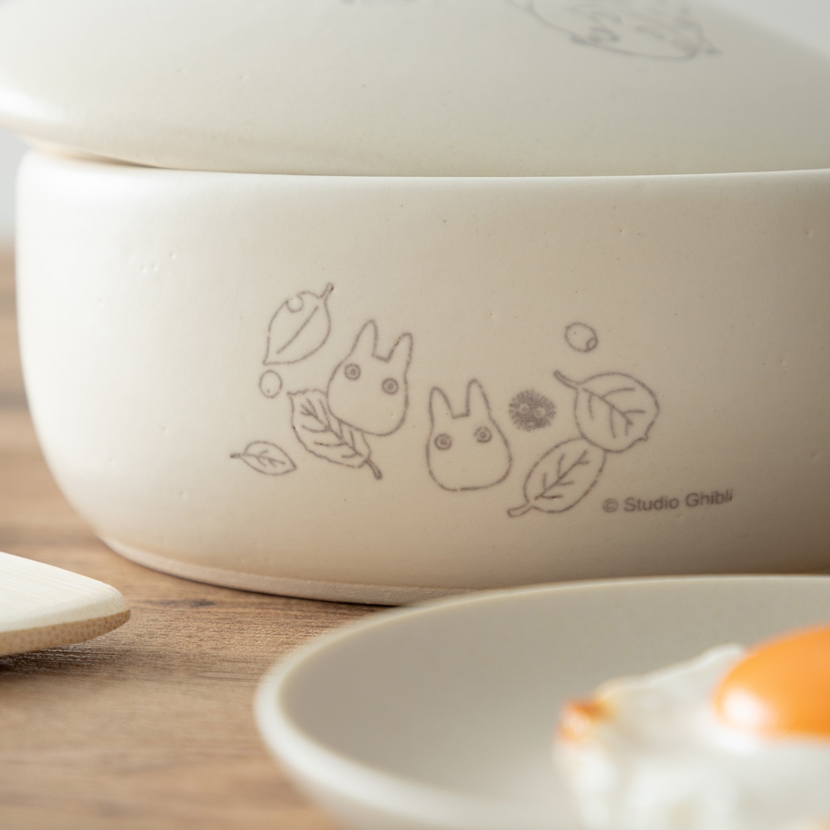 となりのトトロ 萬古焼 おひつ(2合用) CHOH2 | どんぐり共和国