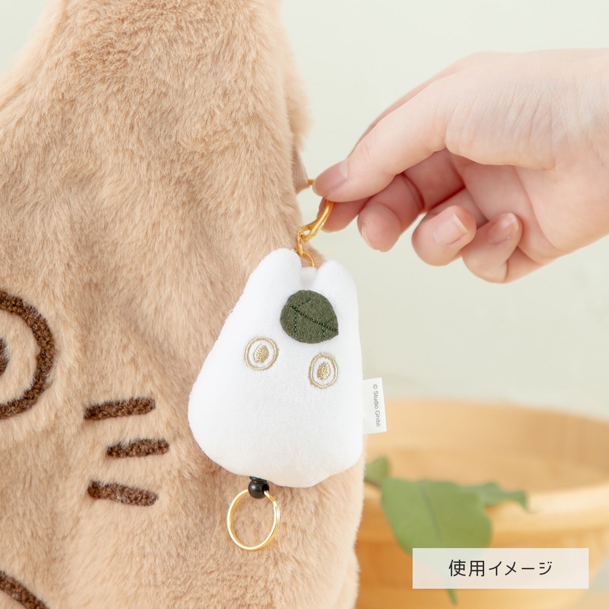 となりのトトロ 大トトロ ふわふわトート | どんぐり共和国そらのうえ店