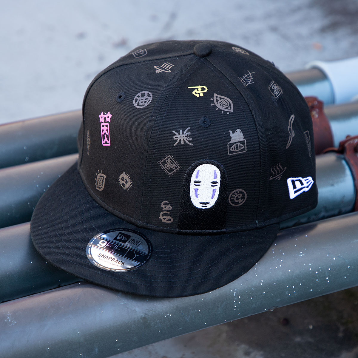 千と千尋の神隠し NEW ERA コラボキャップ 9FIFTY ブラック | どんぐり