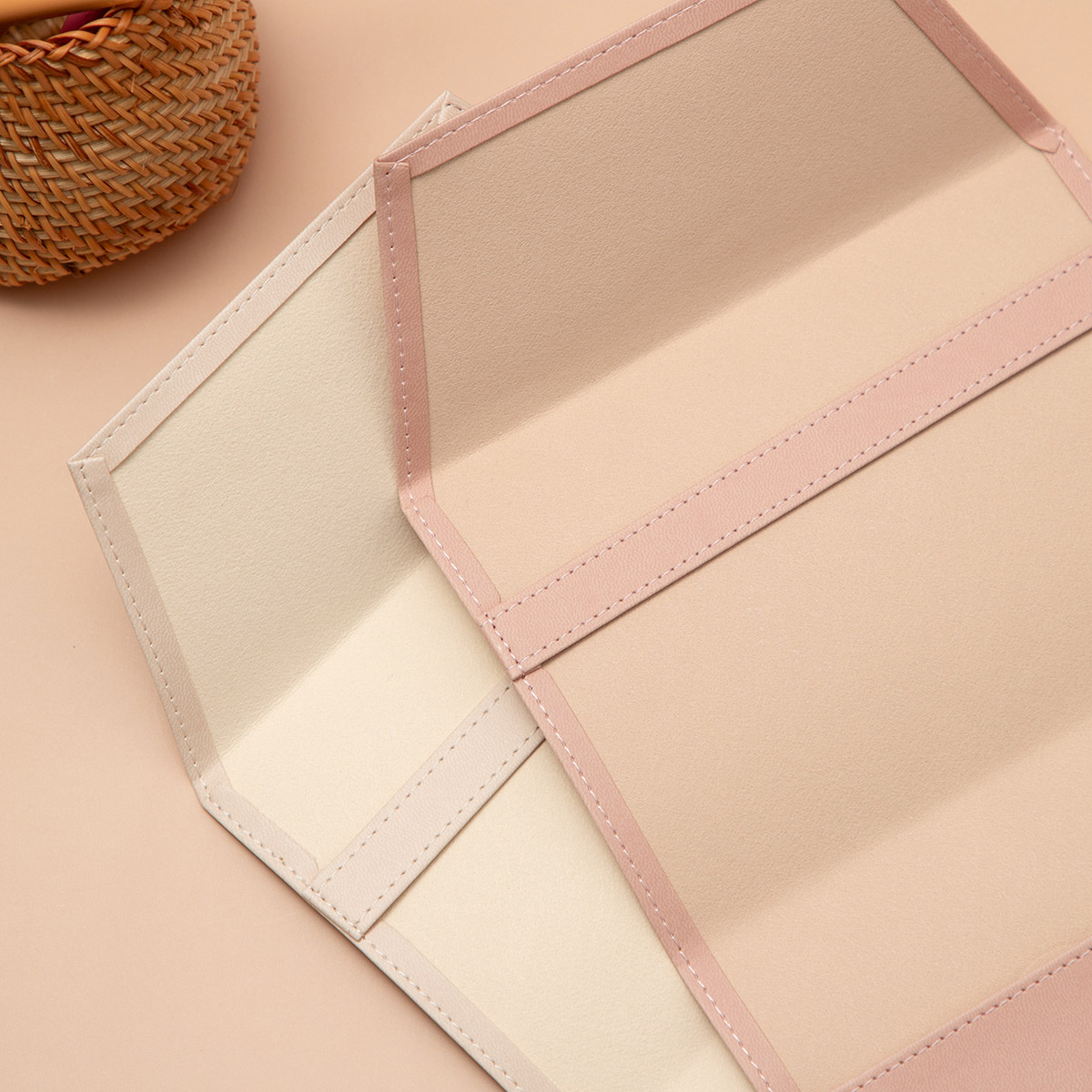 パンダコパンダ 合皮ブックカバー ベージュ | どんぐり共和国そらのうえ店