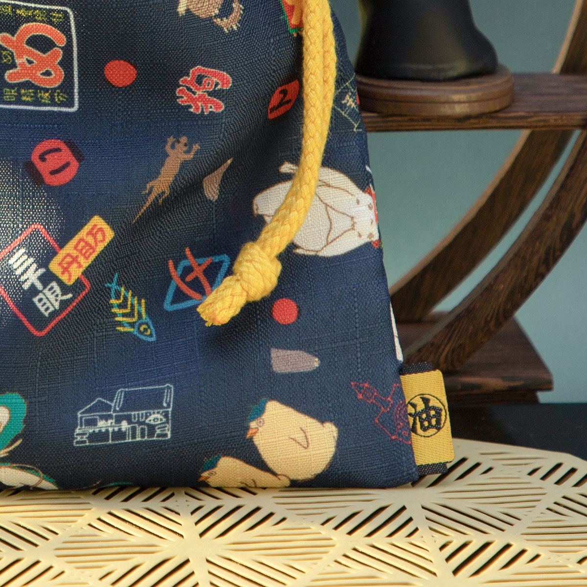 千と千尋の神隠し 不思議の町の縁日シリーズ 巾着小 | どんぐり共和国