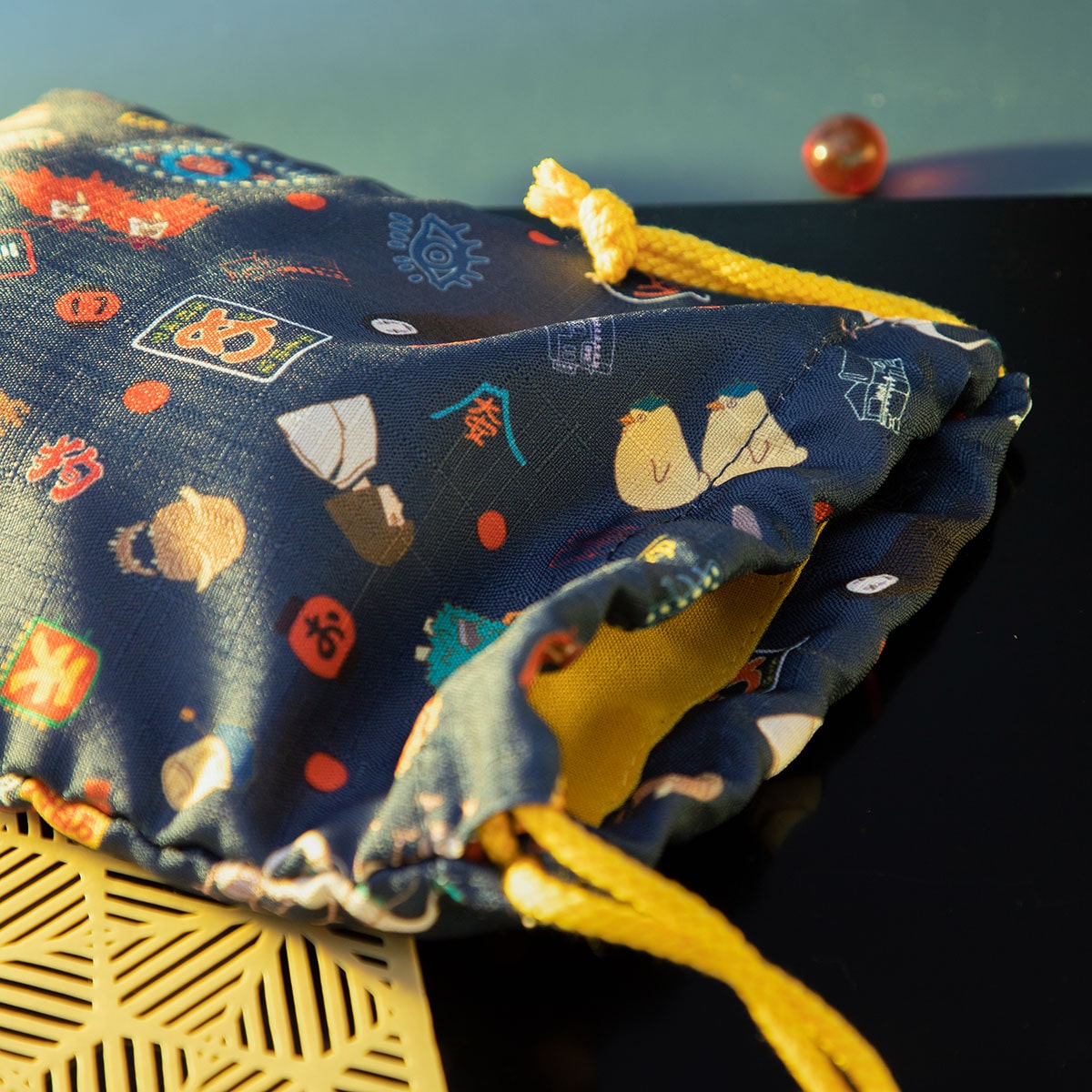 千と千尋の神隠し 不思議の町の縁日シリーズ 巾着小 | どんぐり共和国