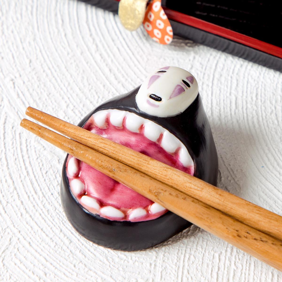 千と千尋の神隠し　笑顔で食べまセット木製チェスト＆食器　未使用品 ジブリ - 千と千尋の神隠し ネスレ 笑顔で食べまセット 非売品
