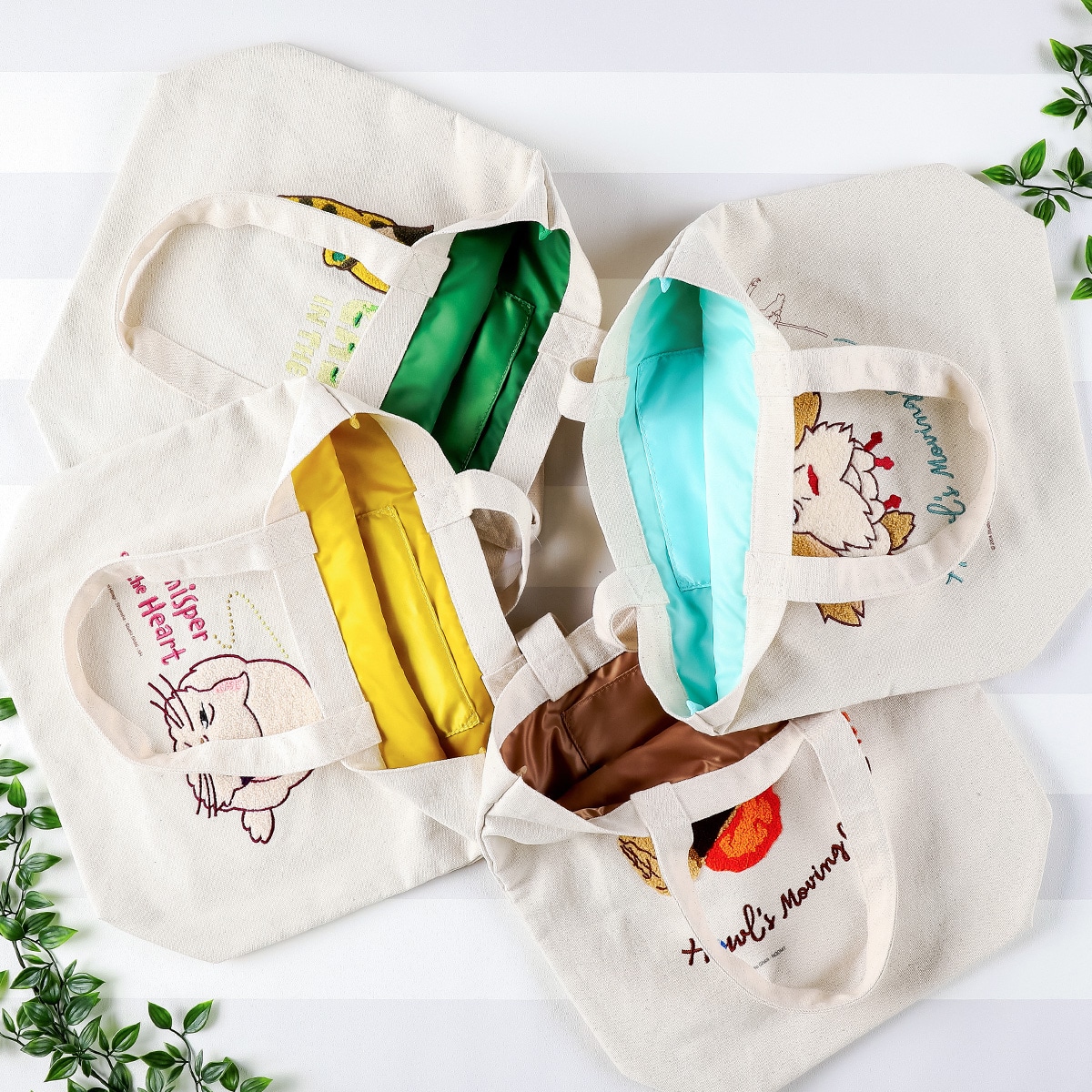 ハウルの動く城 縦型刺繍帆布トートバッグ あわてるカルシファー