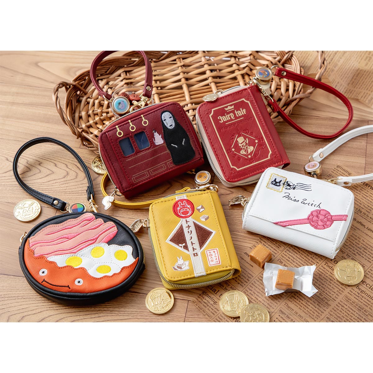 ジブリ - 【新品】 ジブリ となりのトトロ リール付き コインケース どんぐり共和国 となりのトトロ リール付きコインカードケース キャラメル