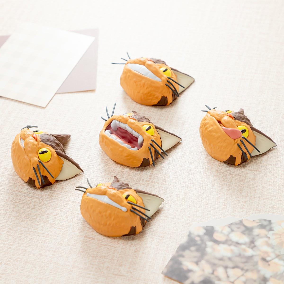 となりのトトロ ネコバスのフェイスマグネット ※単品販売