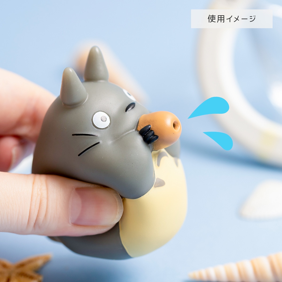 スタジオジブリ となりのトトロ スノードーム ウォーターボール　オカリナ　ラメ スタジオジブリ となりのトトロ スノードーム ウォーターボール