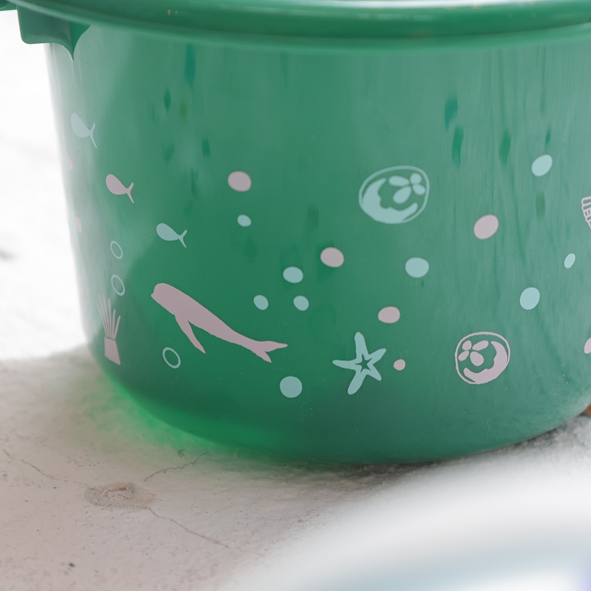 崖の上のポニョ　置物　緑 ポニョのクラゲ置時計入荷しました！✨️✨️ ぷかぷか浮かぶ