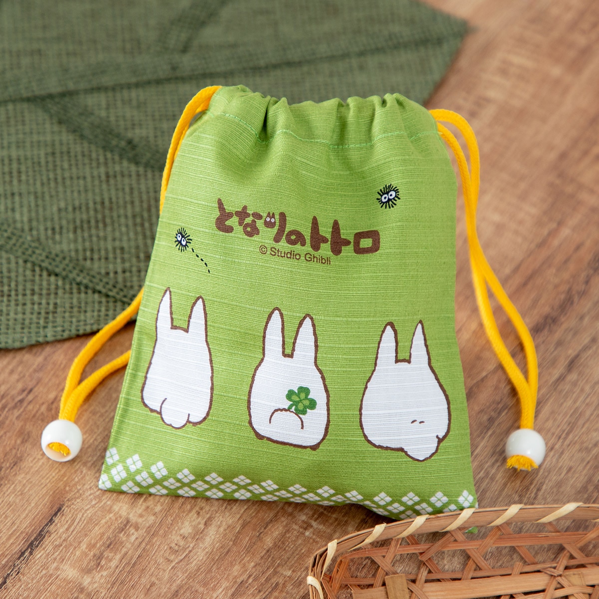 ちっちゃな巾着サシェ/詰替えタイプ【りすくんとどんぐり】 となりのトトロ 巾着 小トトロ 宇治抹茶色 | どんぐり共和国そらのうえ店