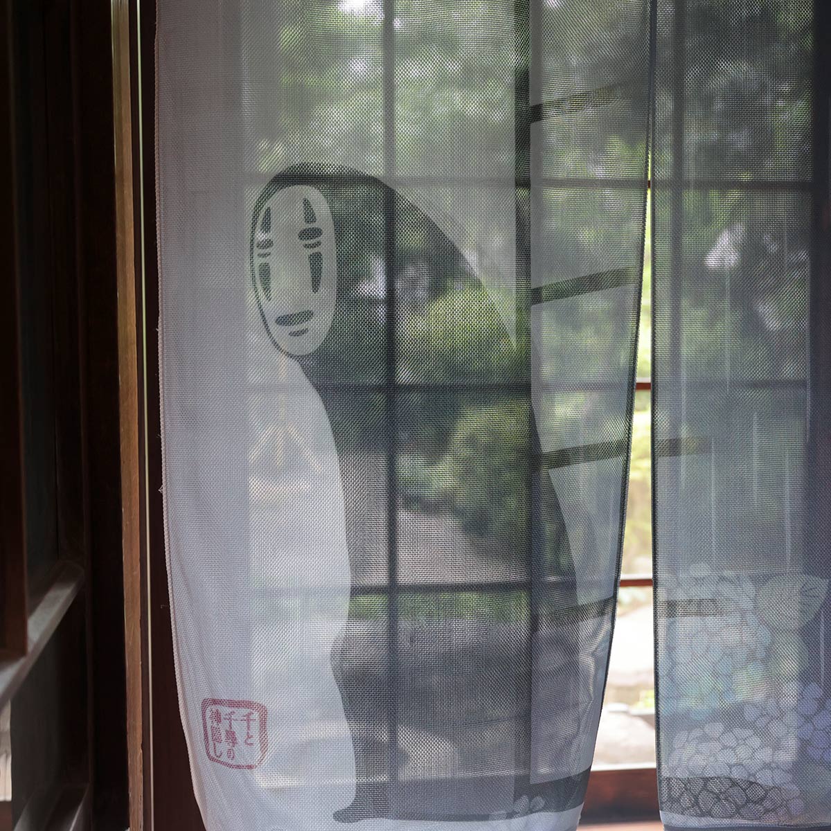 千と千尋の神隠し 二重(ふたえ)暖簾 カオナシ雨の夜 | どんぐり共和国