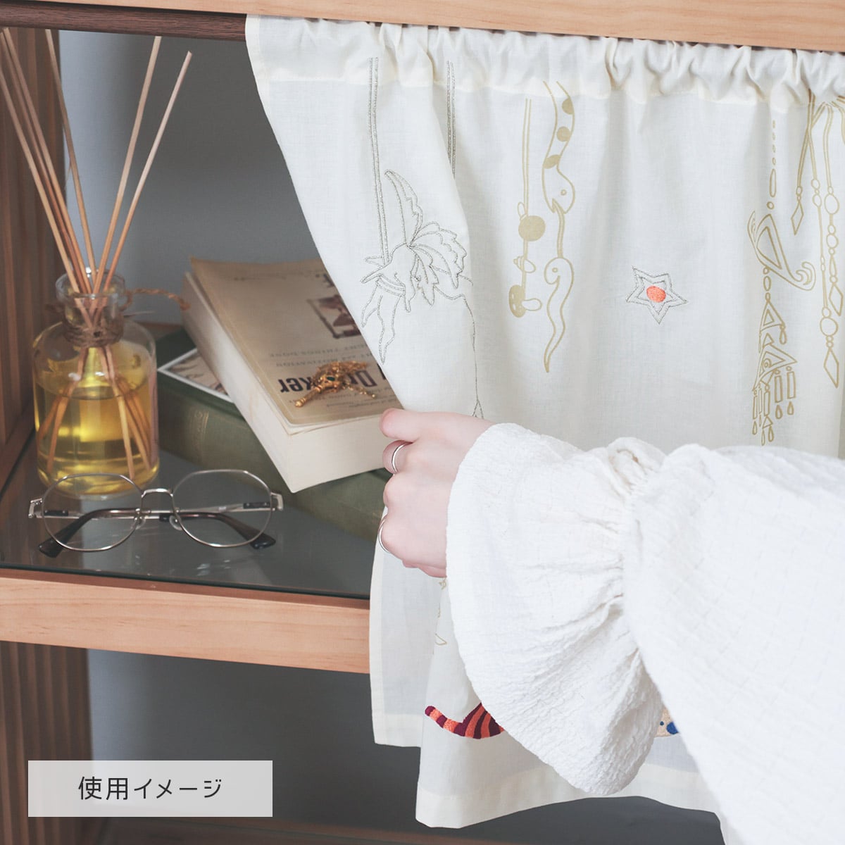 ハウルの動く城  クッションカバー　Donguri Closet限定　ジブリ ハウルの動く城 クッションカバー 未開封 Donguri Closet｜Yahoo
