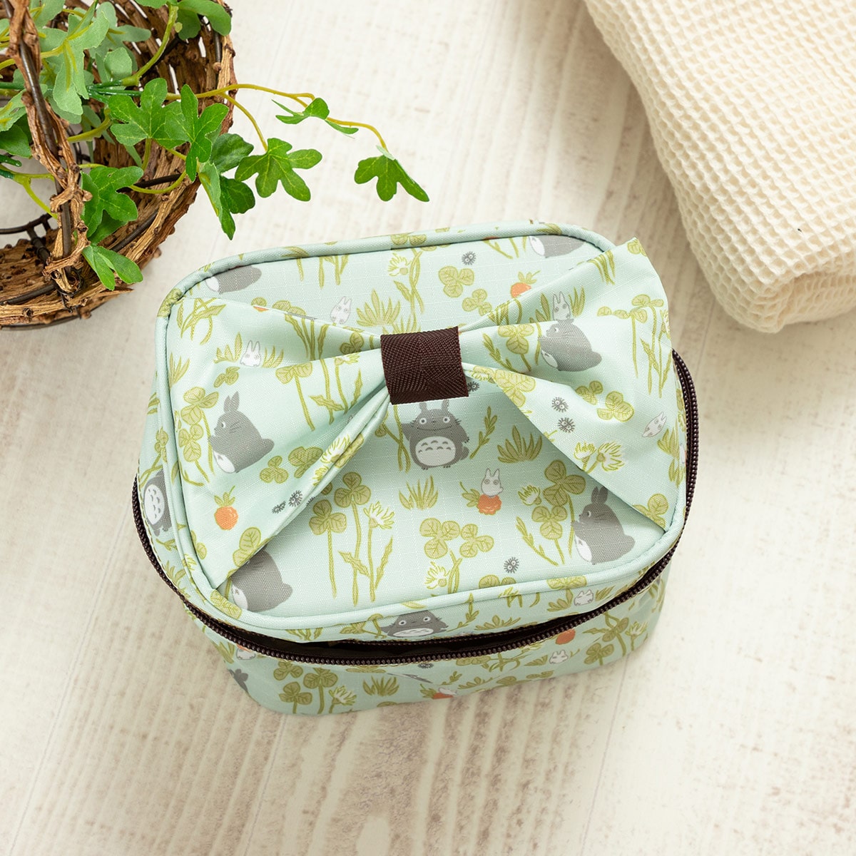 となりのトトロ トトロクローバーシリーズ リボンバニティ | どんぐり