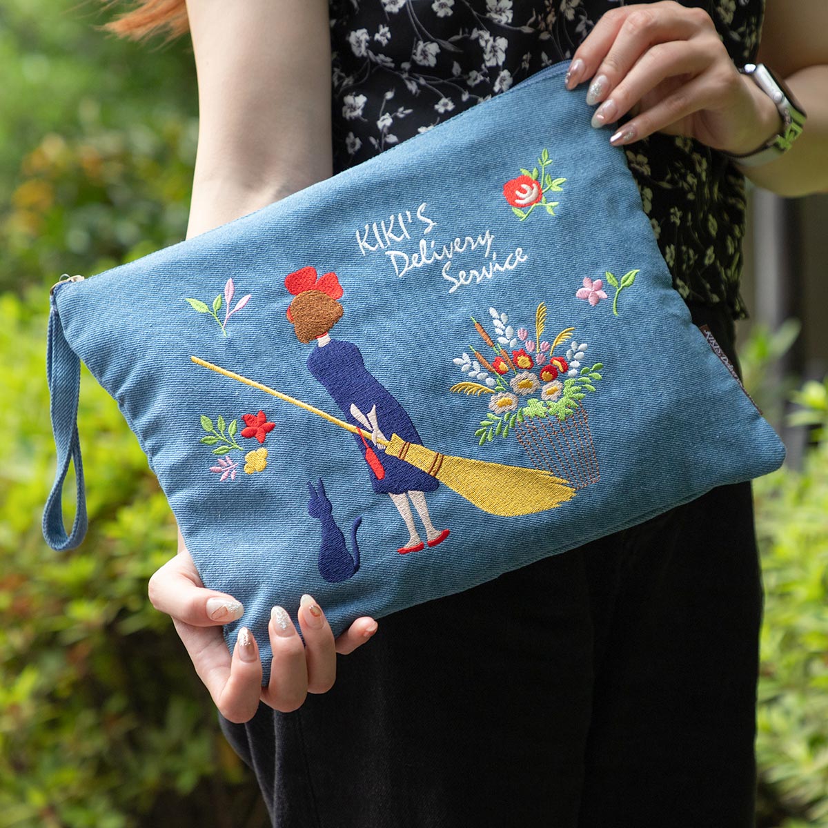 魔女の宅急便 デニム刺繍シリーズ クラッチバッグ | どんぐり