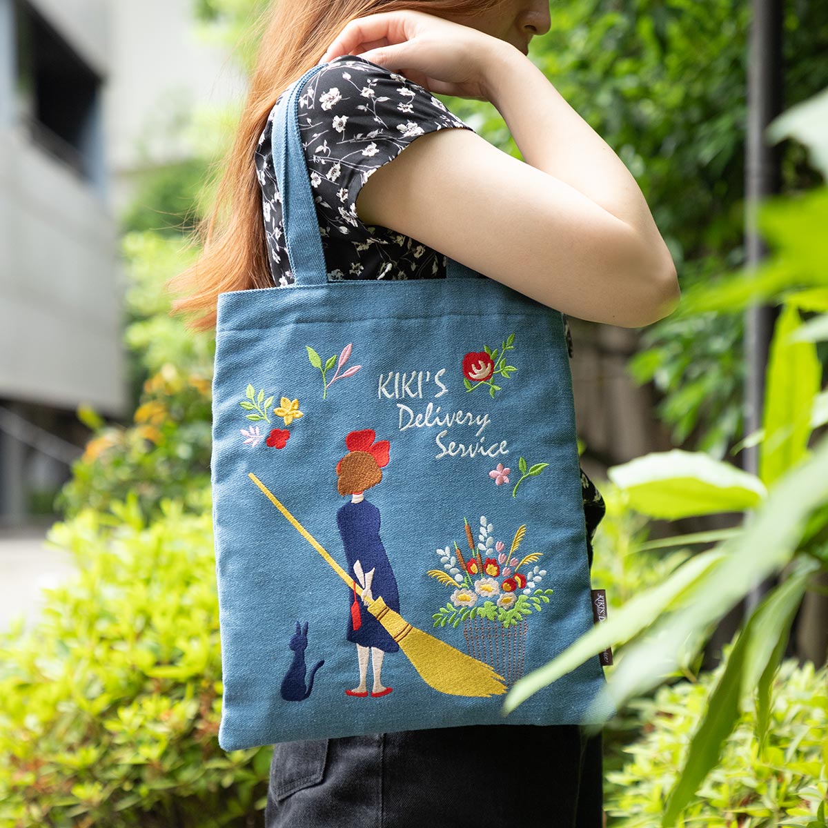 sandro★デニ トートバッグ 魔女の宅急便 デニム刺繍シリーズ 縦型トートバッグ | どんぐり