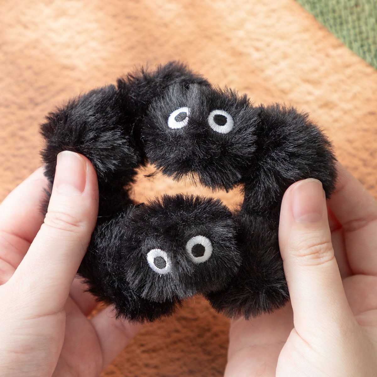 となりのトトロ クロスケかくれんぼシュシュ | どんぐり共和国そらのうえ店