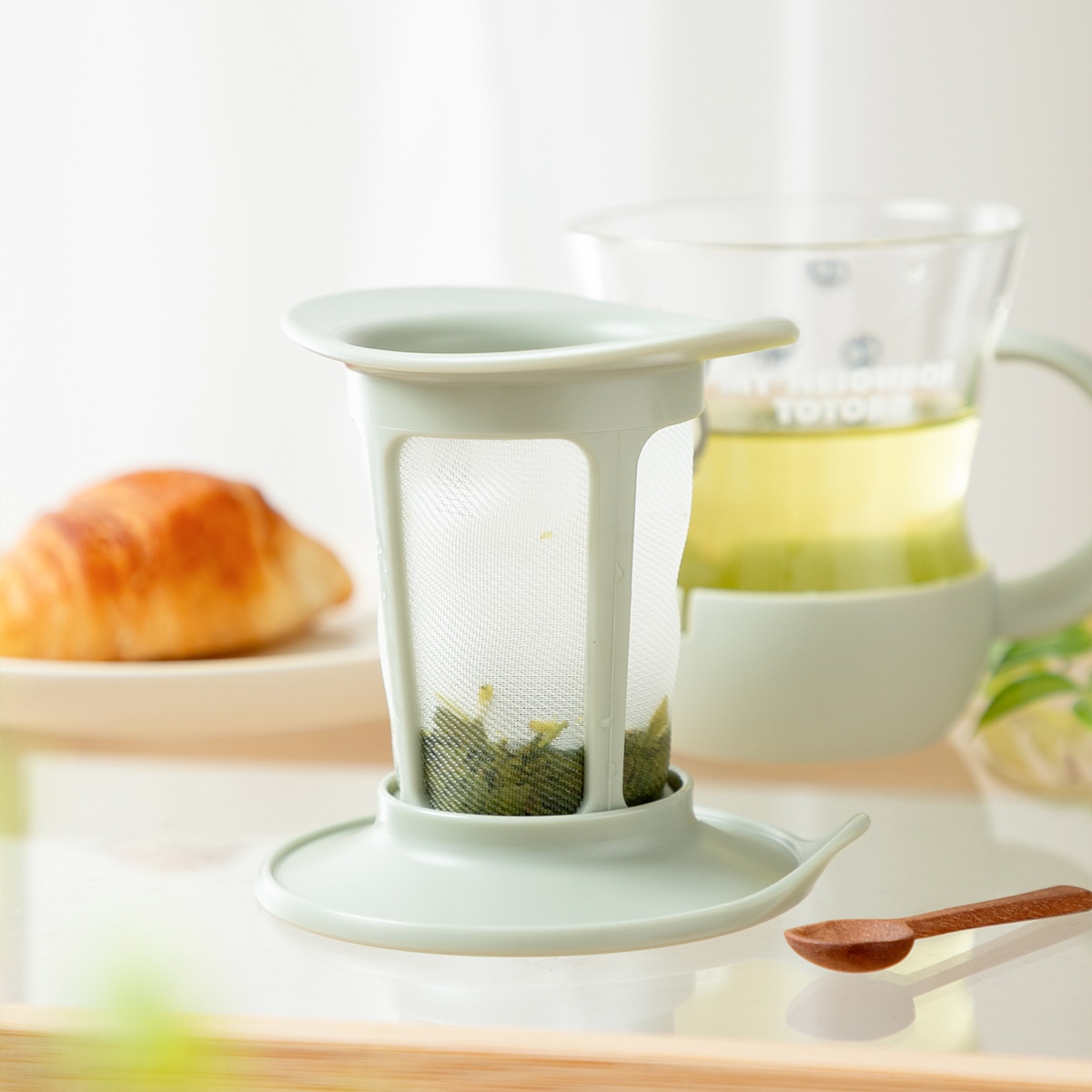 となりのトトロ ワンカップティーマグ 大トトロとクロスケ | どんぐり