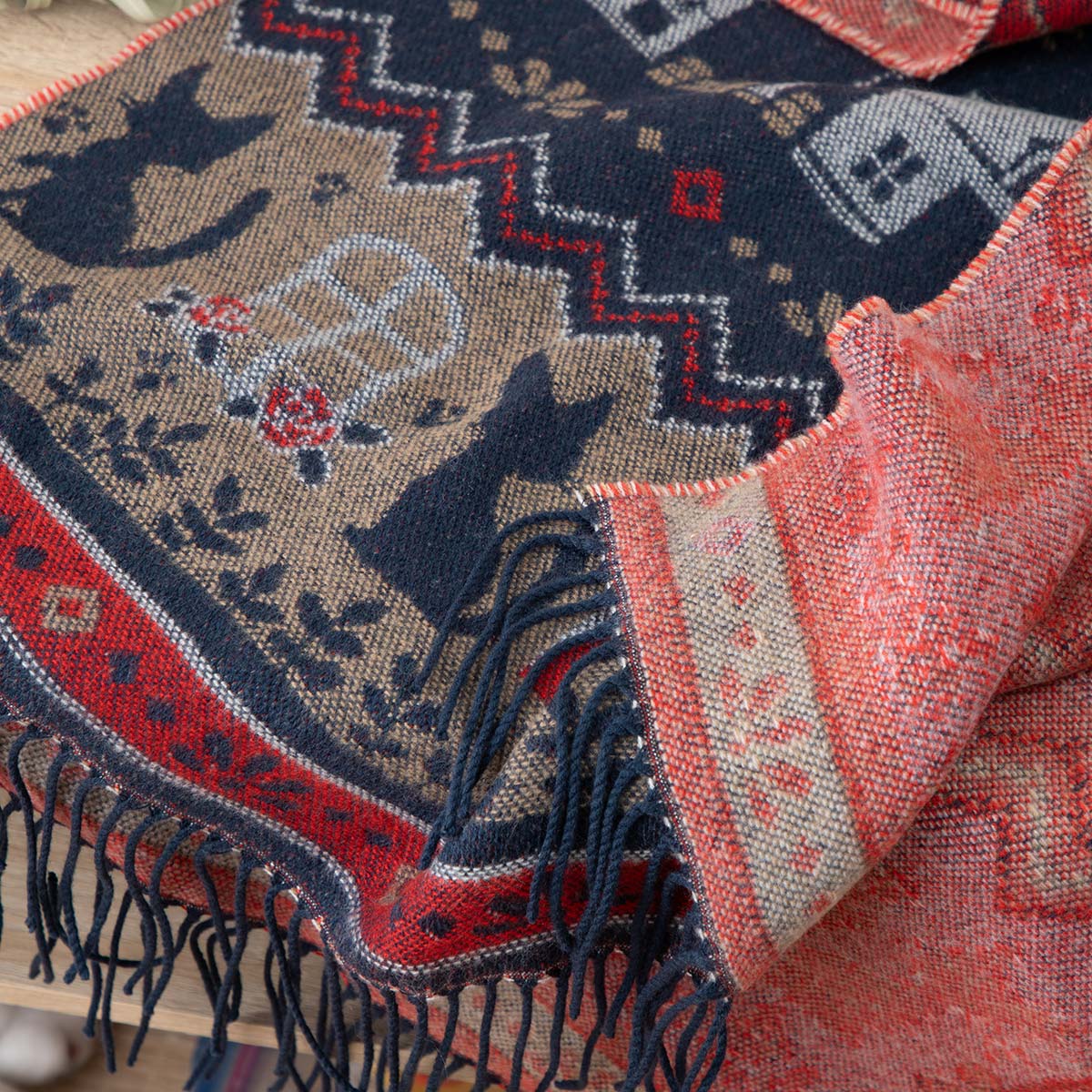 魔女の宅急便 ボタン付ストール コリコの街 | どんぐり共和国そらのうえ店