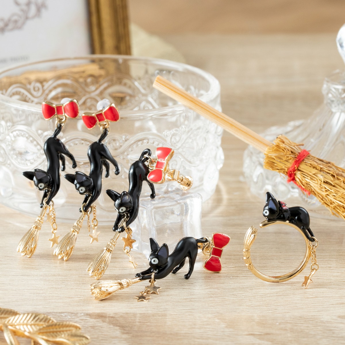 魔女の宅急便 キキへのおくりものシリーズ ホウキつかまりジジリング