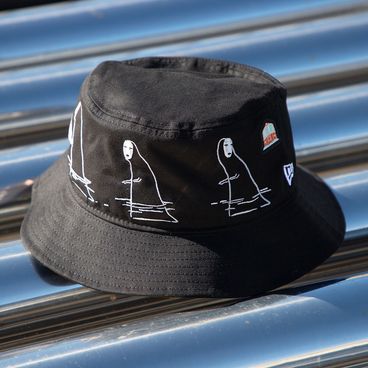 千と千尋の神隠し NEW ERA コラボバケット | どんぐり共和国そらのうえ店