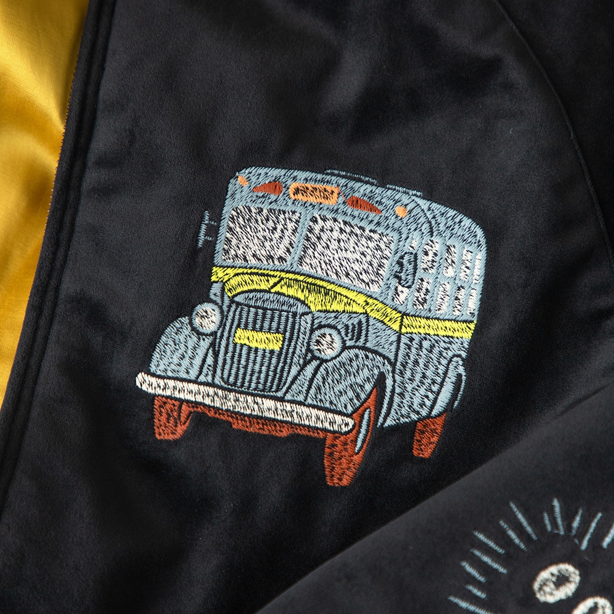 12/20(土)午前10時発売予定》【GBL】となりのトトロ 別珍スカジャン