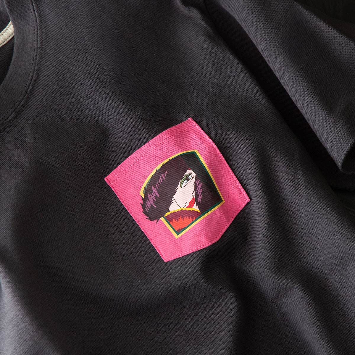 GBL】ハウルの動く城 Classic Tシャツ 荒れ地の魔女とゴム人間