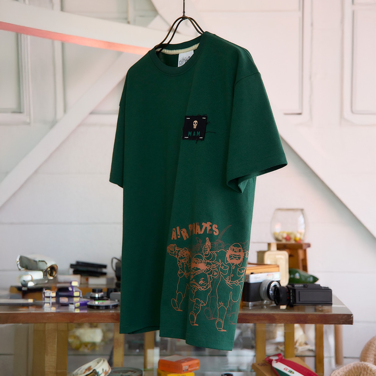 7/11(土)午前10時発売予定》【GBL】紅の豚 Classic Tシャツ 待ち伏せ