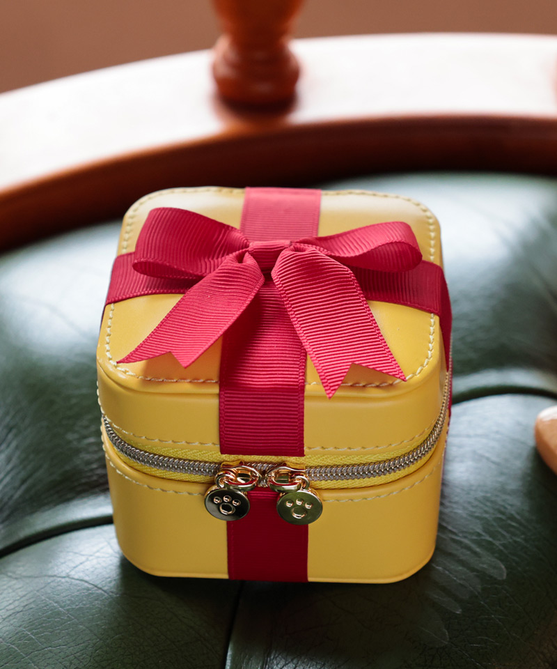 特集 - 耳をすませば | 猫の恩返し 繋がる二つの物語 | どんぐり共和国